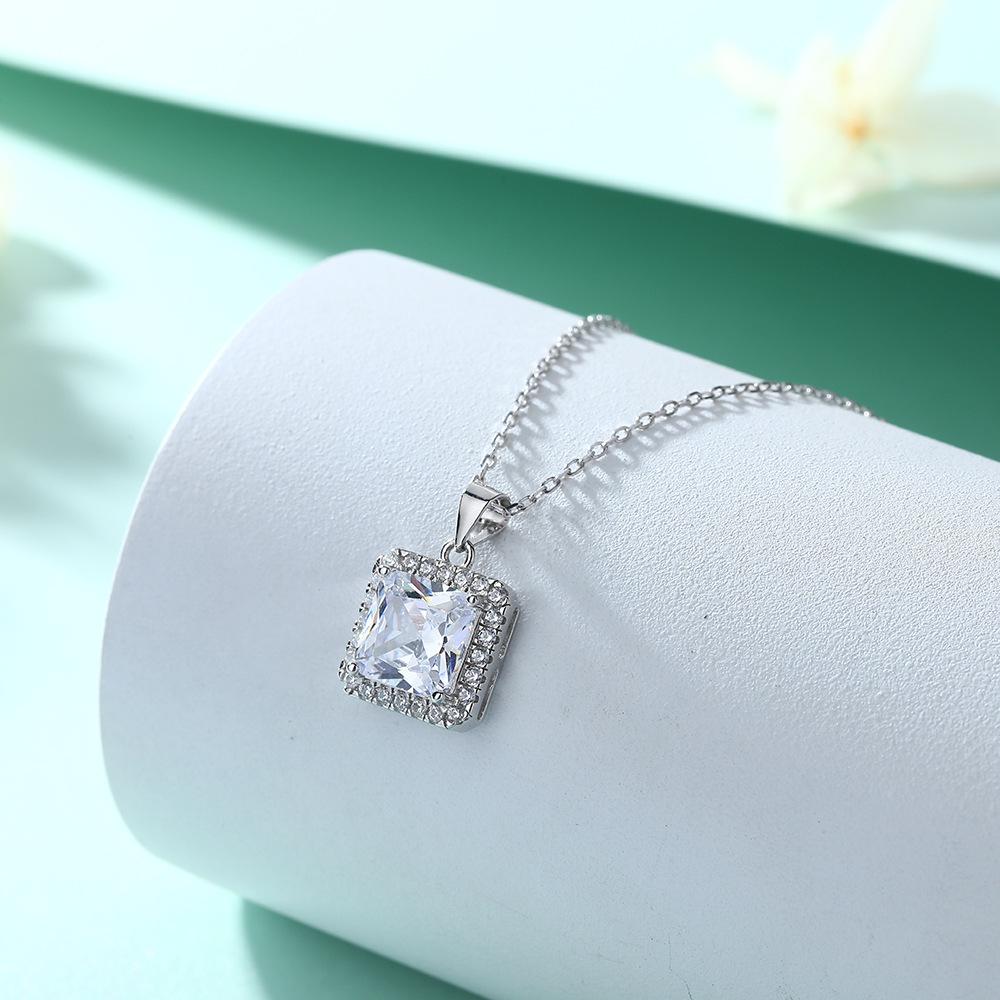 925 sterling silver square pendant, European and American style square diamond zircon necklace, high sense women's collarbone chain ins