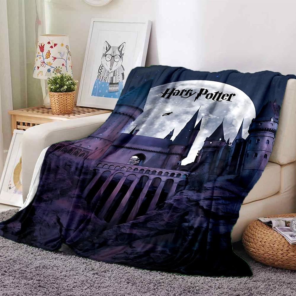 

1pc Harry Potter Hogwarts Flannel Blanket Soft Warm Throw for Home, Office, Travel, All-Season Cozy Bedding GiftL1030 80cmx120cm(31inx47in)