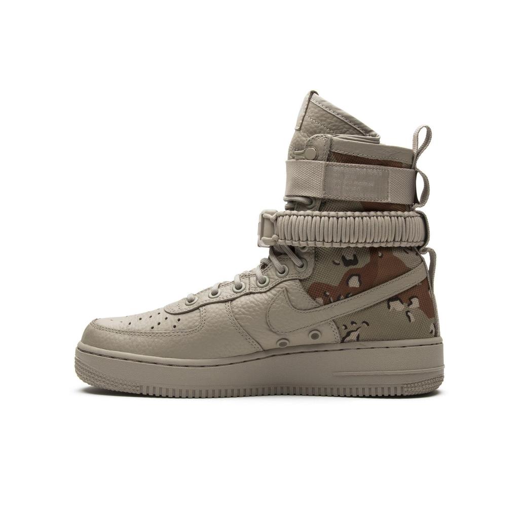 Nike SF Air Force 1 'Desert Camo' (Unisex) Chino / Chino-Classic Stone-LT British Tan Skate Shoes 864024 202