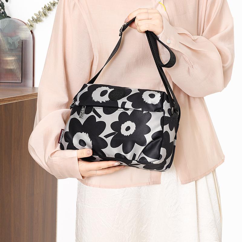 Sunflower Crossbody Bag Women's Multi-Layer Large Capacity Shoulder Bag