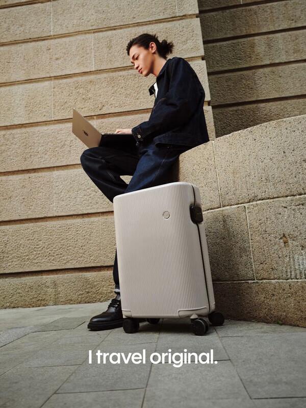 ITO 20-inch Hardside Carry-on Luggage