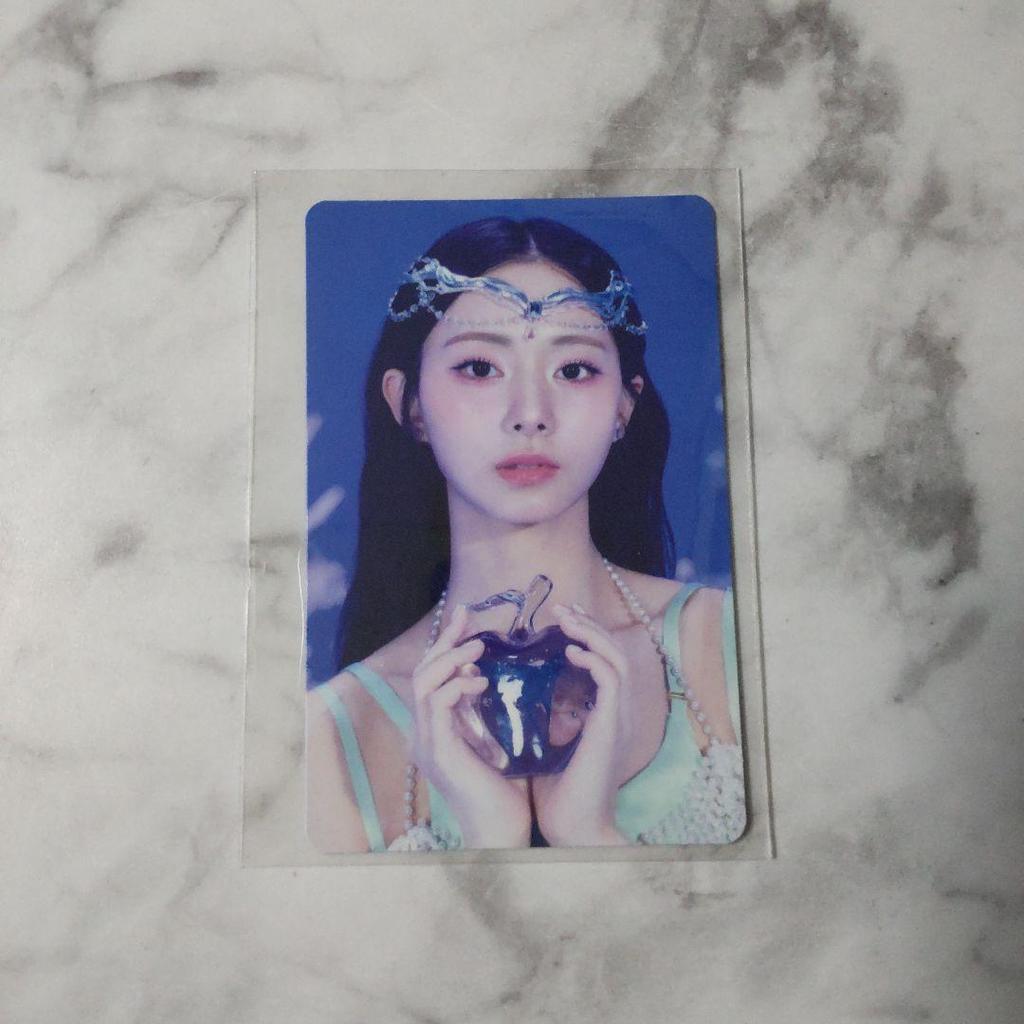 [USED] TWICE DIVE First Press Limited Edition AB Bonus Trading Card