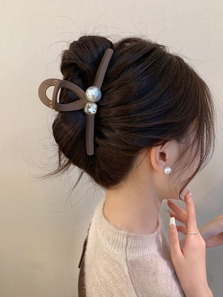 

Fashion Hair Claw Clip for Women Large Size Durable Hair Claw Clip Hair Accessories for Secure Updos and Everyday Use One Size