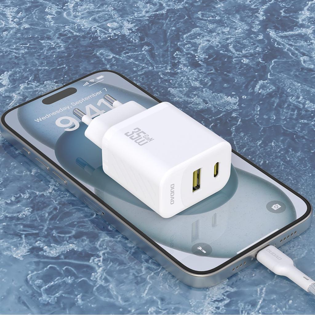 Ładowarka sieciowa USB-A USB-C z kablem USB-C PD QC 35W - biała