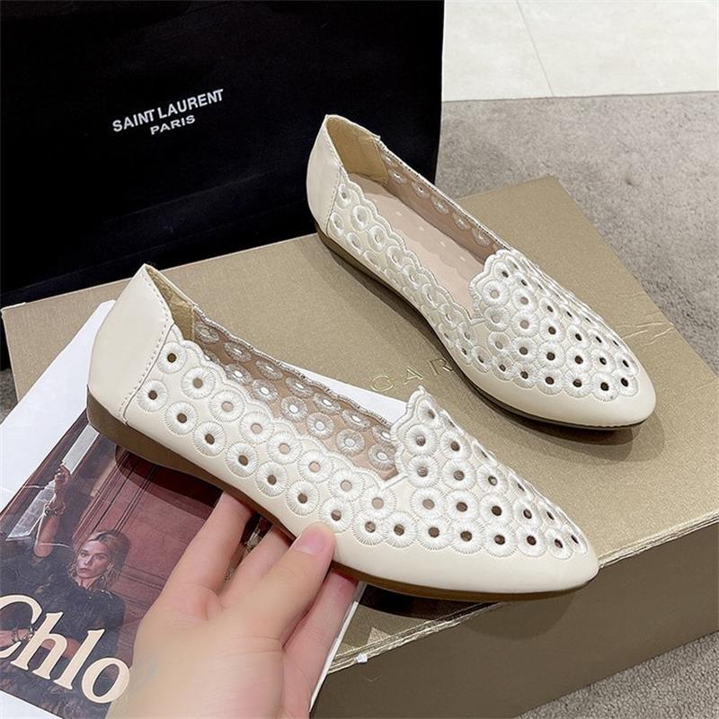 2025 Women's Soft Leather Breathable Slip-on Sandals