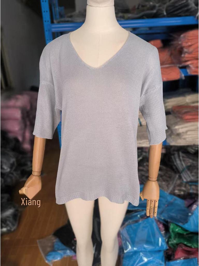 Dames ensfarget V-hals 3/4 erme slankende strikket genser