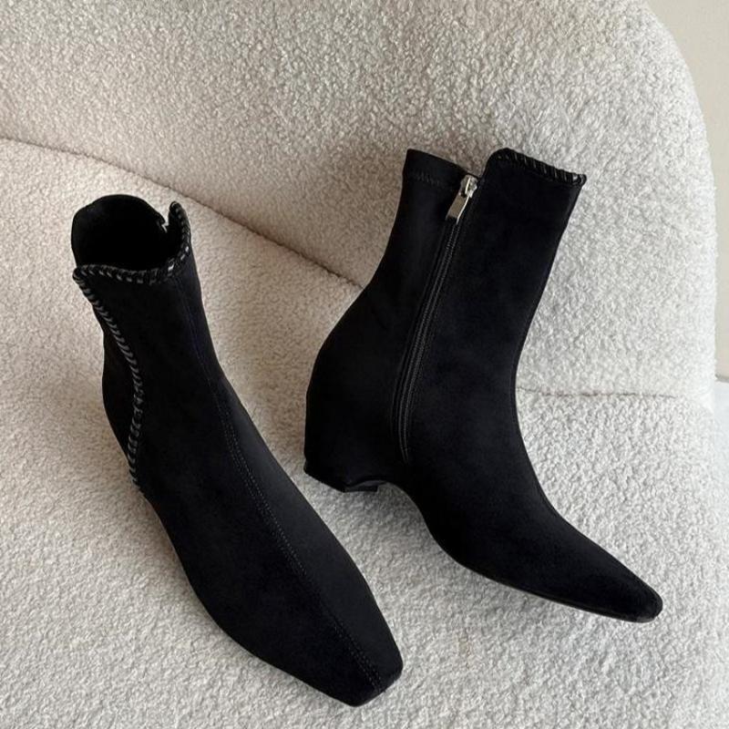 

French square head design sense woven boots 2025 autumn and winter new temperament fashionable and thin versatile thick heel thin boots 40 чорний