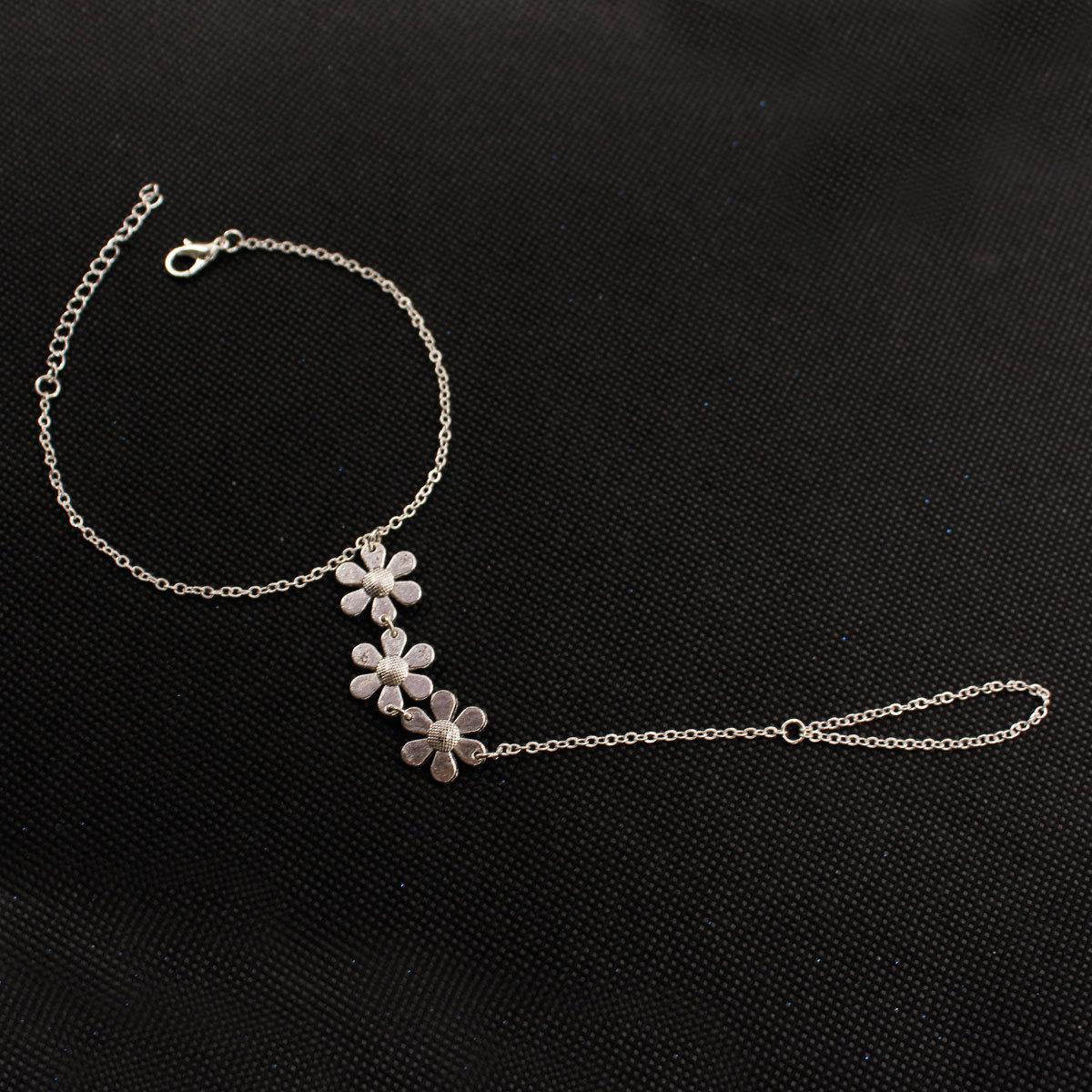 

Simple new products European and American hand jewelry personalized round cake fashion bracelet trendy clothing accessories accessories