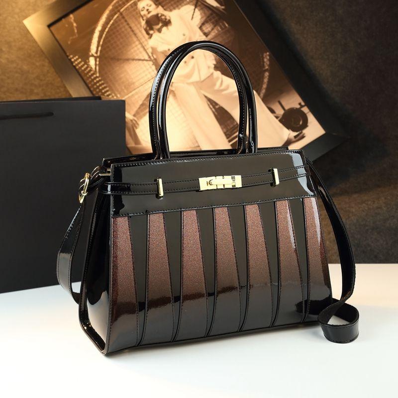 2025 New Fashion Color Blocked Commuter Bag Single Shoulder Cross Shoulder Handbag Large Capacity Women's Bag