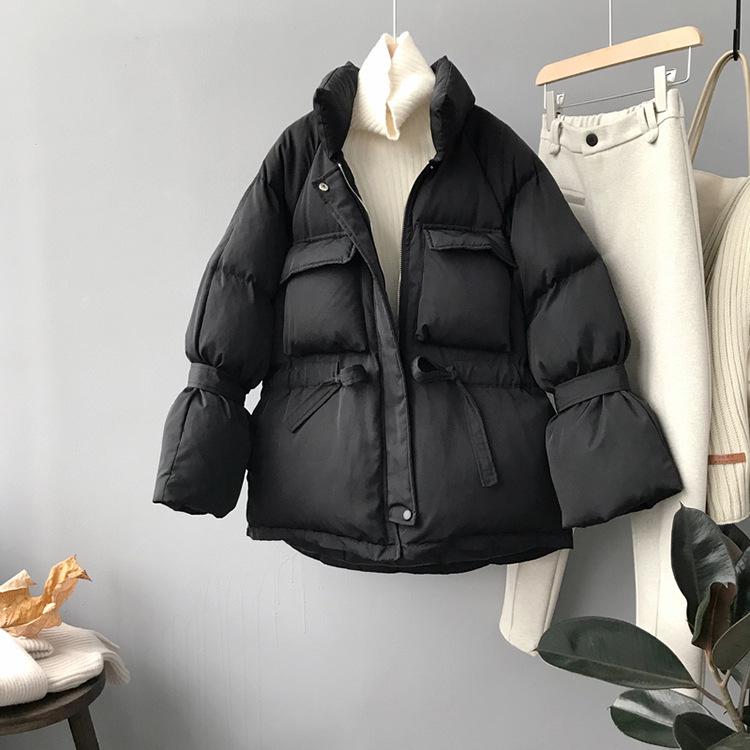 

Зимняя свободная женская куртка на хлопковой подкладке с утолщенной талией