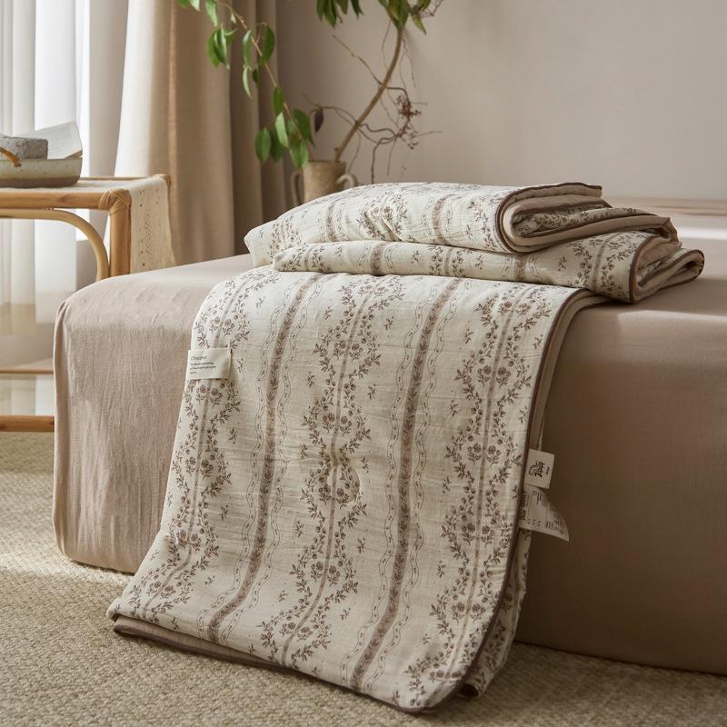 2026 Spring/Summer French Chic Cotton Linen Cooling Quilt for Dorms and Homes