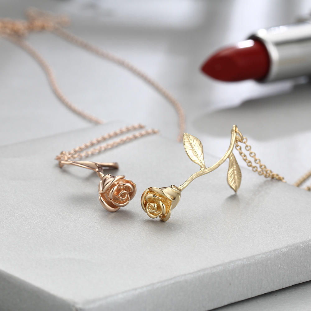 1 Pcs Romantic Metal Tricolor Plating Rose Pendant Necklace Ladies Fashion Jewelry Anniversary Girl Necklace Gift ZPG