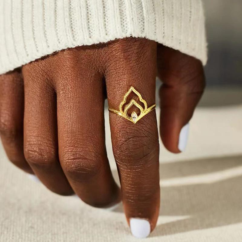 1Pc Horse Eye Design Ring Inlaid with Synthetic Zircon Chinese Ring Popular Jewelry