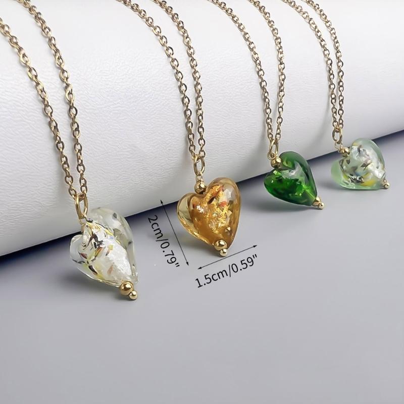 Heart Pendant Necklace Clavicle Chain Heart Neck Jewelry Glaze Pendant Necklace Suitable for Woman Girls Daily Wear