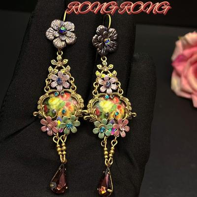 French Retro Palace Style Texture Flower Earrings Vintage Heavy Industry Western Antique Temperament Medieval