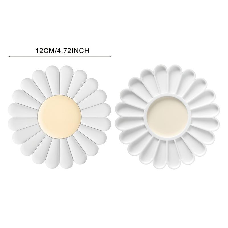 Silicone Daisy Trivet Mat, Large Heat-resistant Pot & Cup Coaster, High-grade Texture for Table Protection.