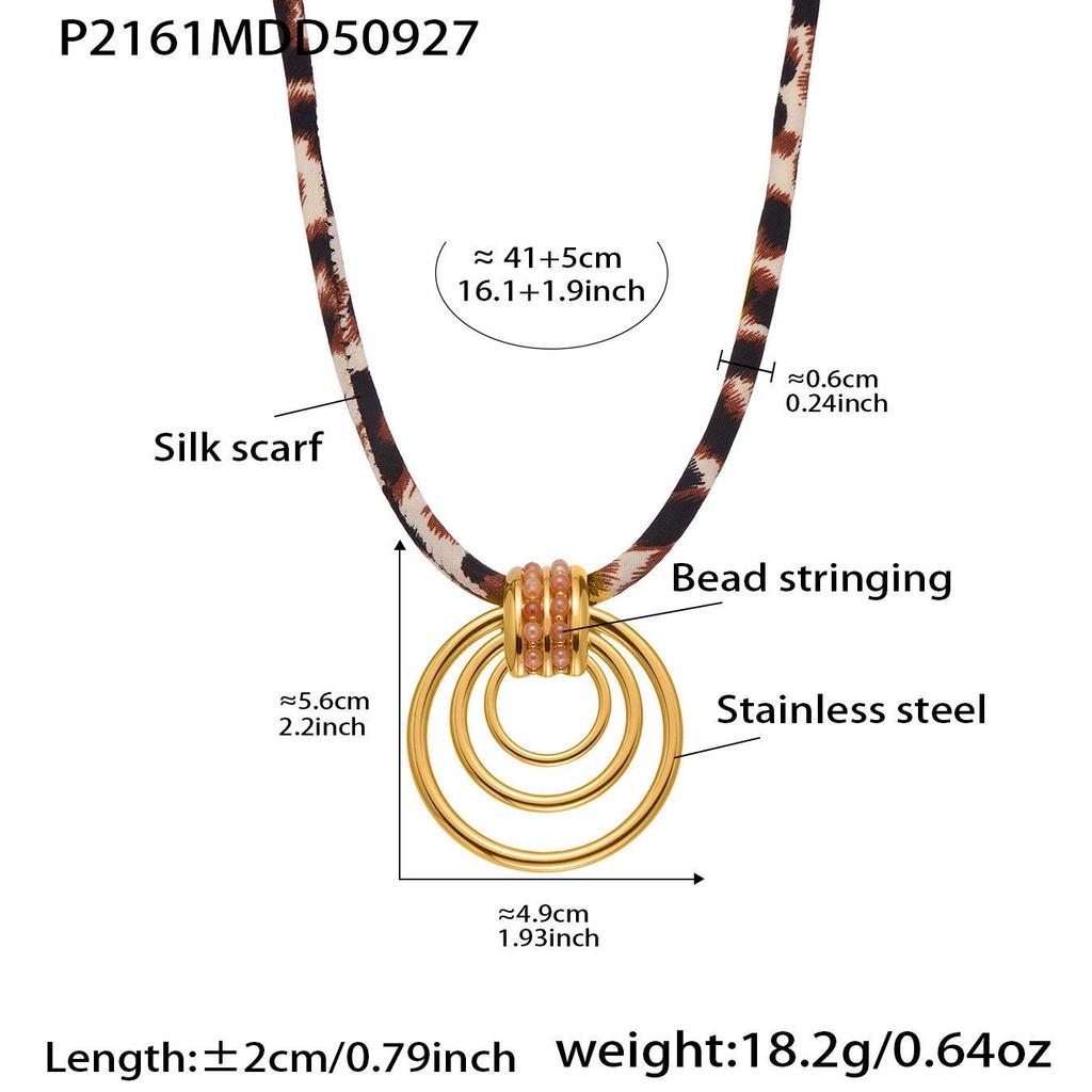 Qiong Yao Design Sense Photochromic Geometric Pendant, Long Leopard Print Necklace, Simple 18K Gold Plated Clavicle Chain.