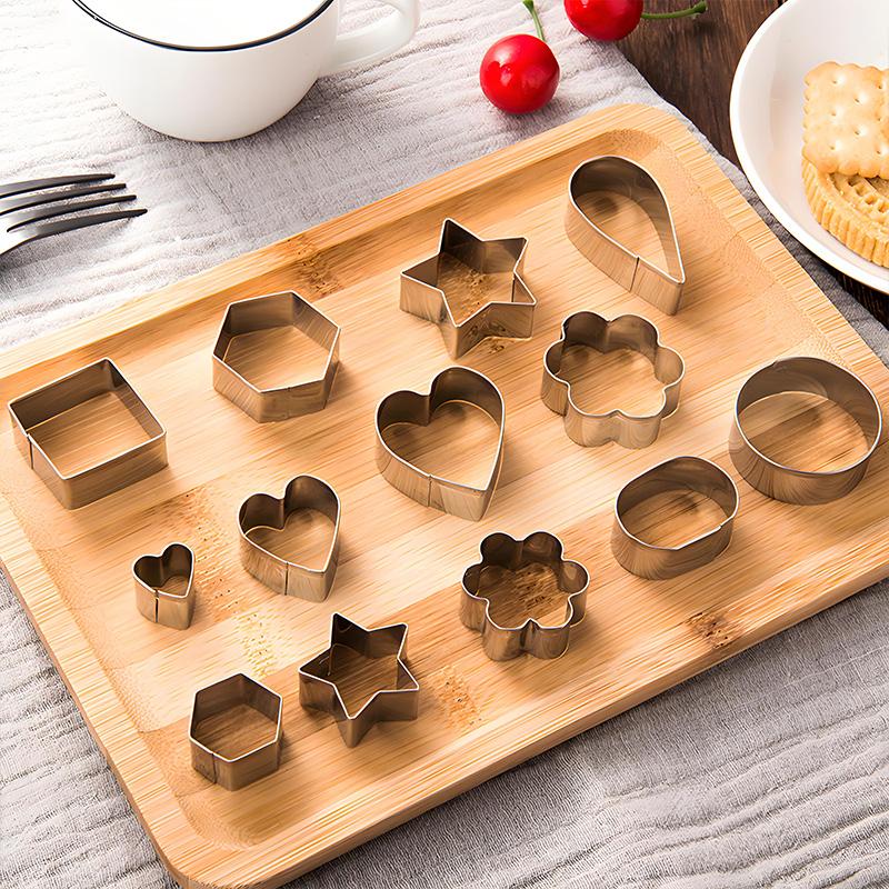 

Stainless Steel Geometric Cookie Cutters - Fondant & Dough Mold Set for Baking, Crafts, and DIY Projects United States