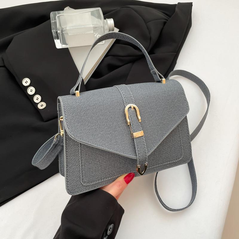 Stylish and simple small bag women's 2025 new trendy summer shoulder women's bag personalized foreign style casual messenger small square bag