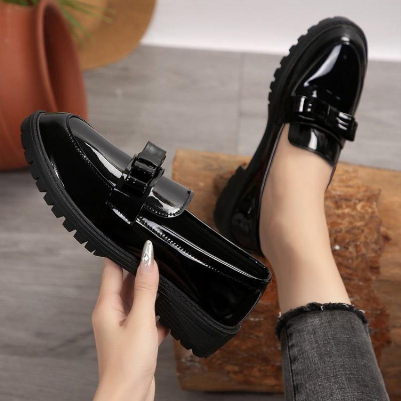 2025 New Patent Leather Glossy Tassel Mid Heel Retro Loafers European and American Stylish Casual Shoes Women