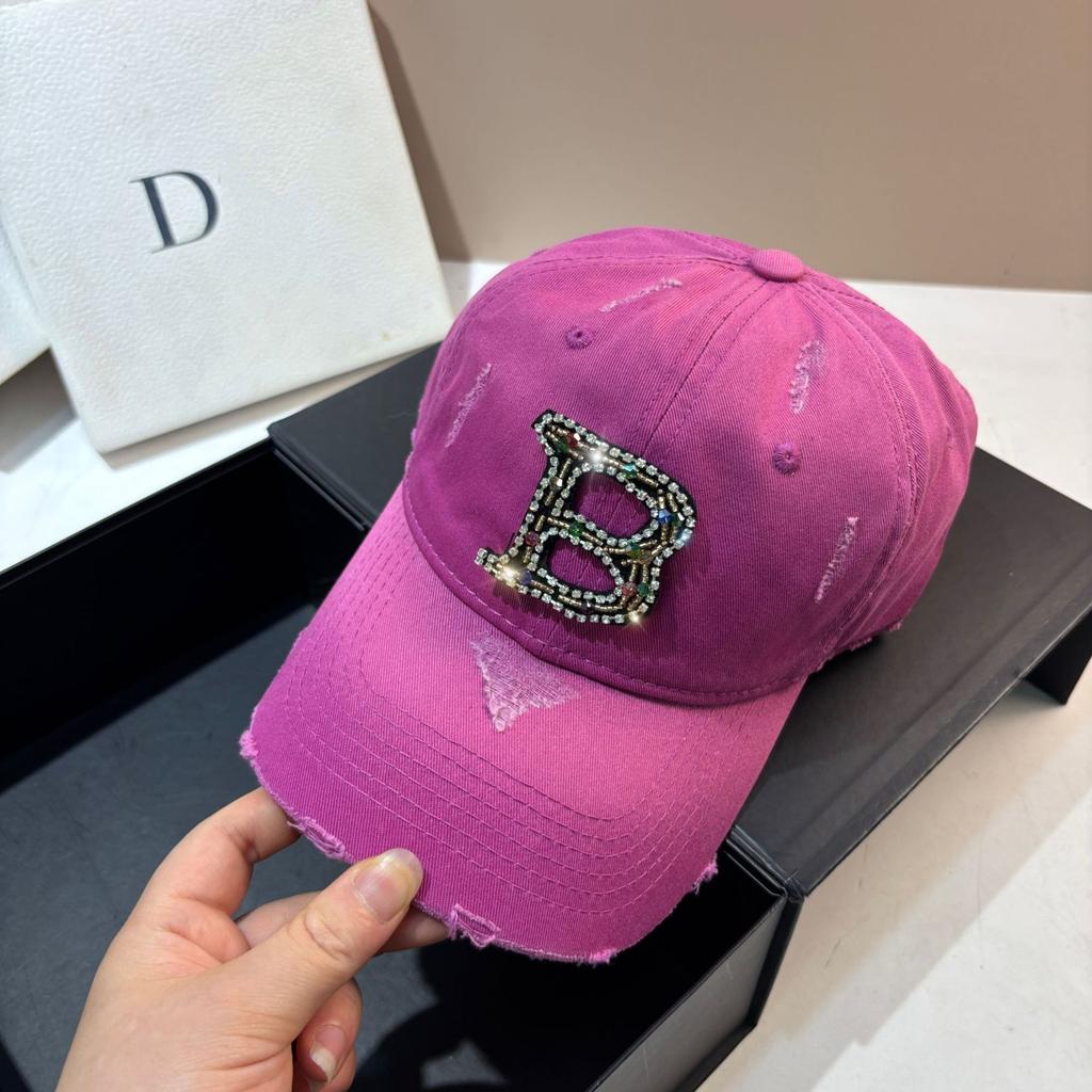 Spring and Summer New Heavy Industry Rhinestone Letter Washed Hole Baseball Cap American Personality Small Fragrance Gradual Change Cap Woman