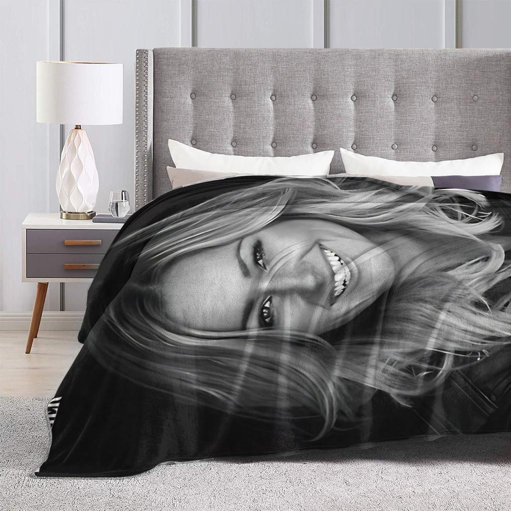 Helene Fischer Dark Background Glam Smile Portrait Blanket Warm Soft Bedding Throws Winter Couch Chair Sofa Bed Bedspread
