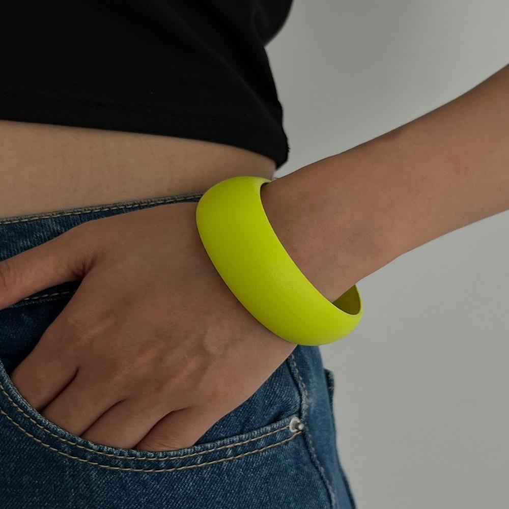 Geometric Exaggerate Bangles Fluorescent Green Wood Hand Ring Fashion Chunky Bracelets Women  Women