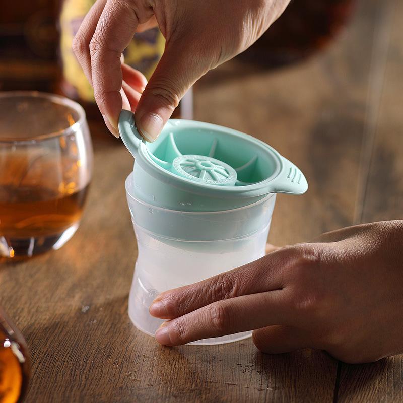 2 Stück Silikonform 6cm Eis Kugel Ball Bar Eisball Atmungsaktiv Schnellgefroren Eis Kugel Maker Whiskey Partner