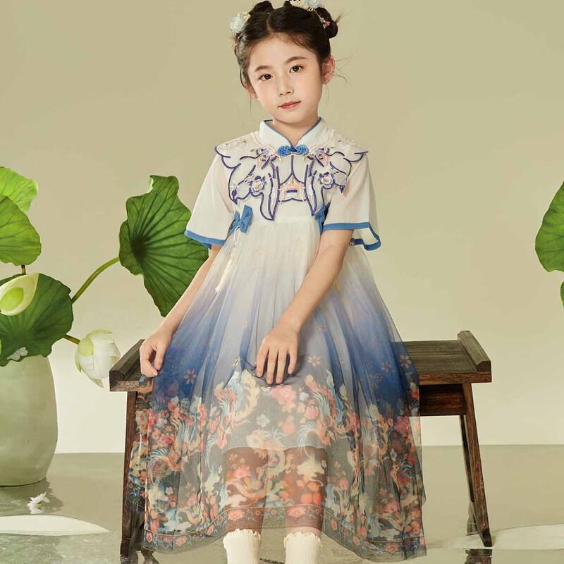 Besticktes Kleid im chinesischen Hanfu-Stil für Mädchen