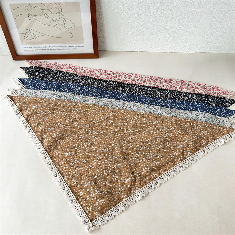 Floral Fabric Lace-edged Large Triangular Headscarf, Versatile Women's Headband for Tying Up Hair or As A Head Accessory