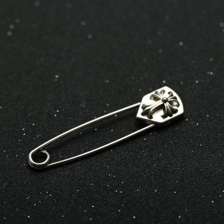 Versatile Retro Lion Head Brooch: Irregular Pendant & U-shaped Safety Pin