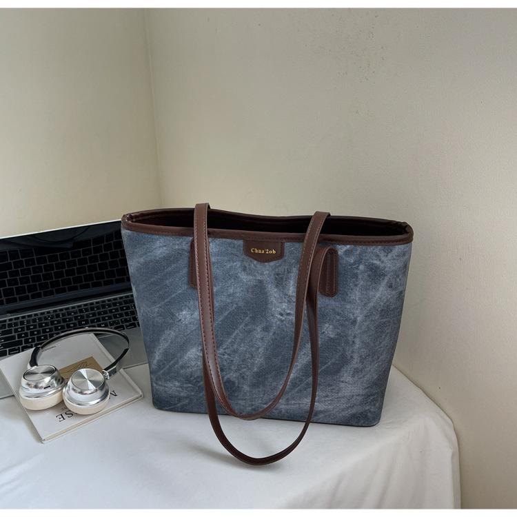 Retro Stor kapacitet Toteväska, Casual och Trendig Toteväska, Enkel Enaxlad Axelväska