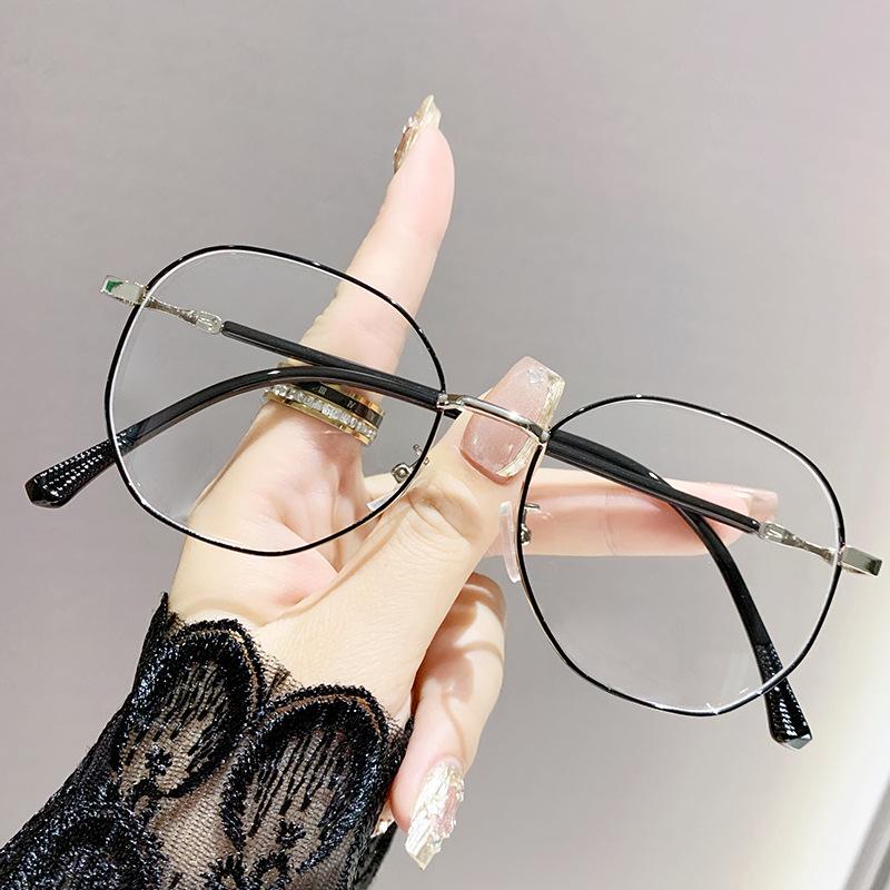 

Polygon Ultra-Light Retro Anti-Blue Light Metal Glasses: Korean Style, Unisex, Large Frame, Slim Face Design