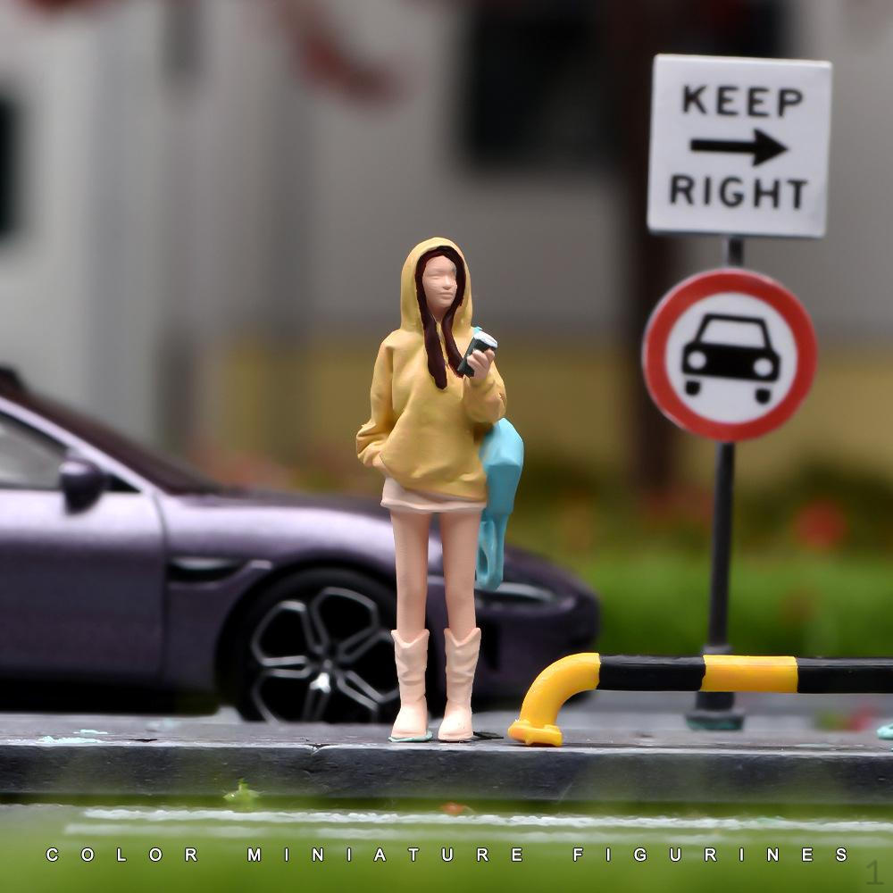 1/64 Miniature Figures Model Action Figure Hand Painted Garage Scene People Resin Collection Desk