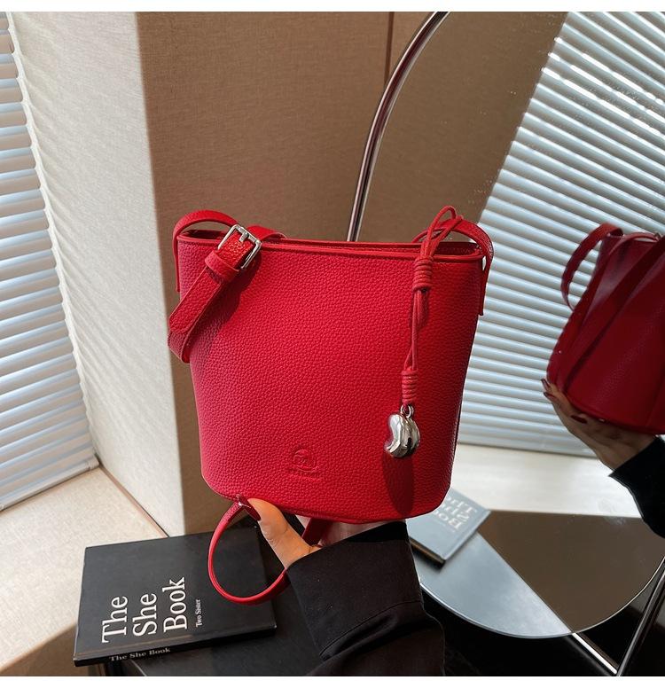 Crossbody Small Red Envelope High-end Mini Bucket New Fashion Dopamine Versatile Crossbody Shoulder Bag