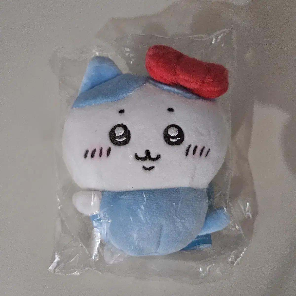 

Emergency Source) Hello Kitty Hachiware Sanriochiikawa Collaboration Mascot Sister