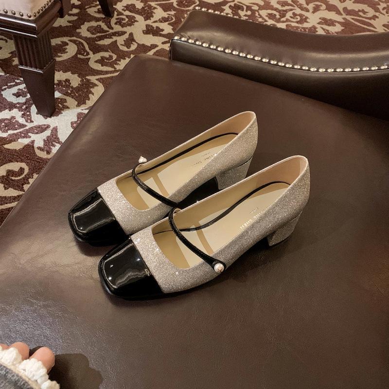 

! Shoes color matching pearl buckle thick heel square head light mouth single shoes female Mary Jane commuting 40 серебряный