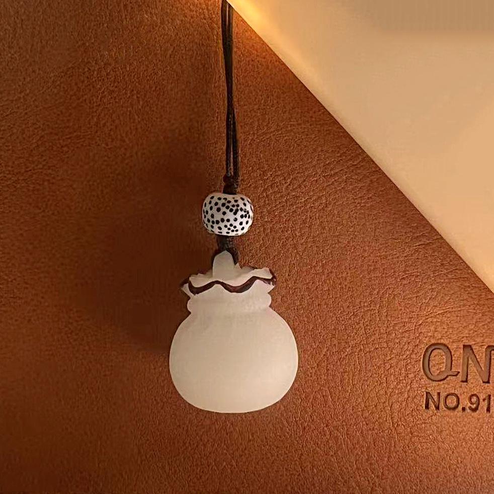 Bodhi Charm Keychain: Couple's Chinese-Style Pendant, Retro Money Bag, Phone Chain Ornament