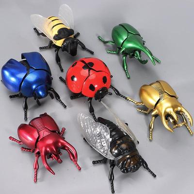 Simuliertes Aufzieh-Insektenspielzeug | Plastik-Uhrwerk-Käfer | Lustiges Streichgeschenk für Kinder