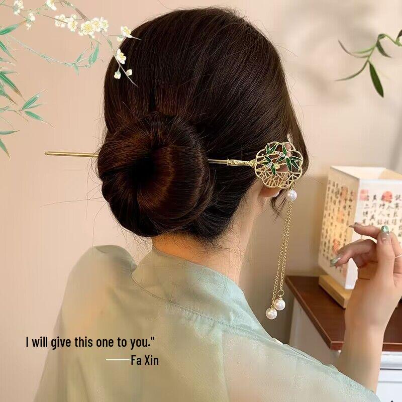 Ancient Chinese-Style Hanfu Hair Accessories: Elegant Updo Hairpins with Tassels for Women