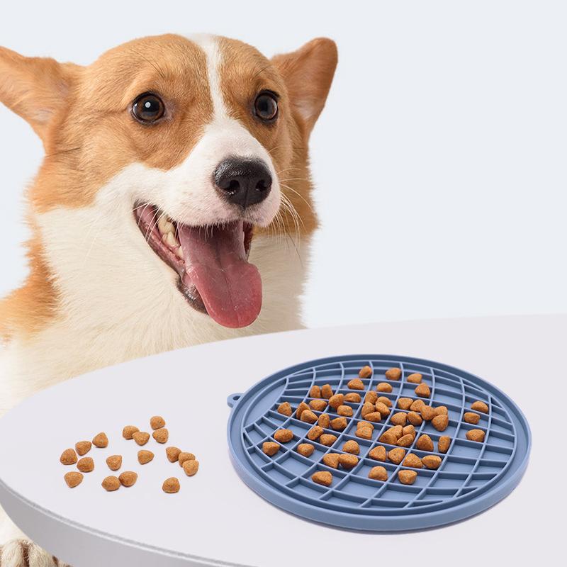Pet Silicone Licking Mat Cat Anti-choking with Slow Food Bowl Dog Bathing Distracted Licking Plate Cutlery Pet Supplies