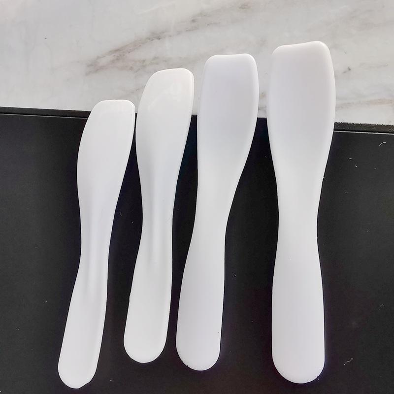 6CM Plastic Spoon for Face Cream, Mask, and Eye Cream Applications