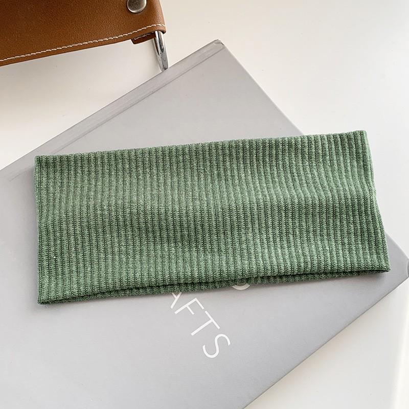 Trendy European-American Knit Sports Headband for Women – Versatile, Sweat-Absorbent, and Stylish for Running