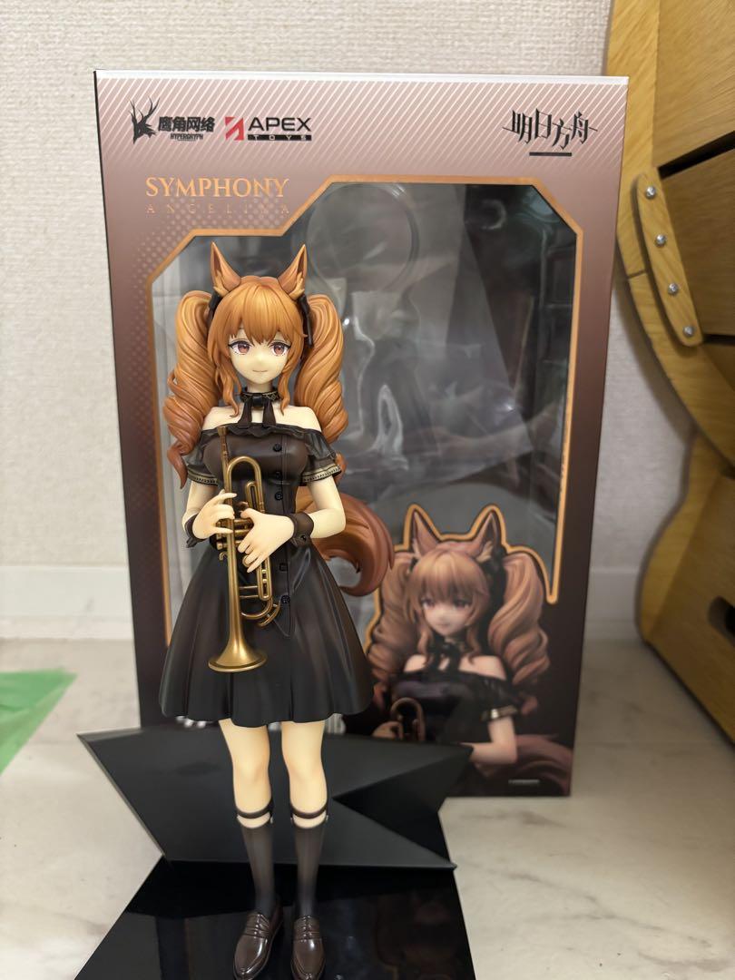 

[USED] Angelina figure from Arknights
