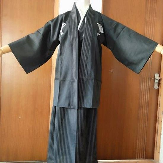 Kimono Anime Samurai da Uomo: Costume Giapponese Tradizionale per Spettacolo