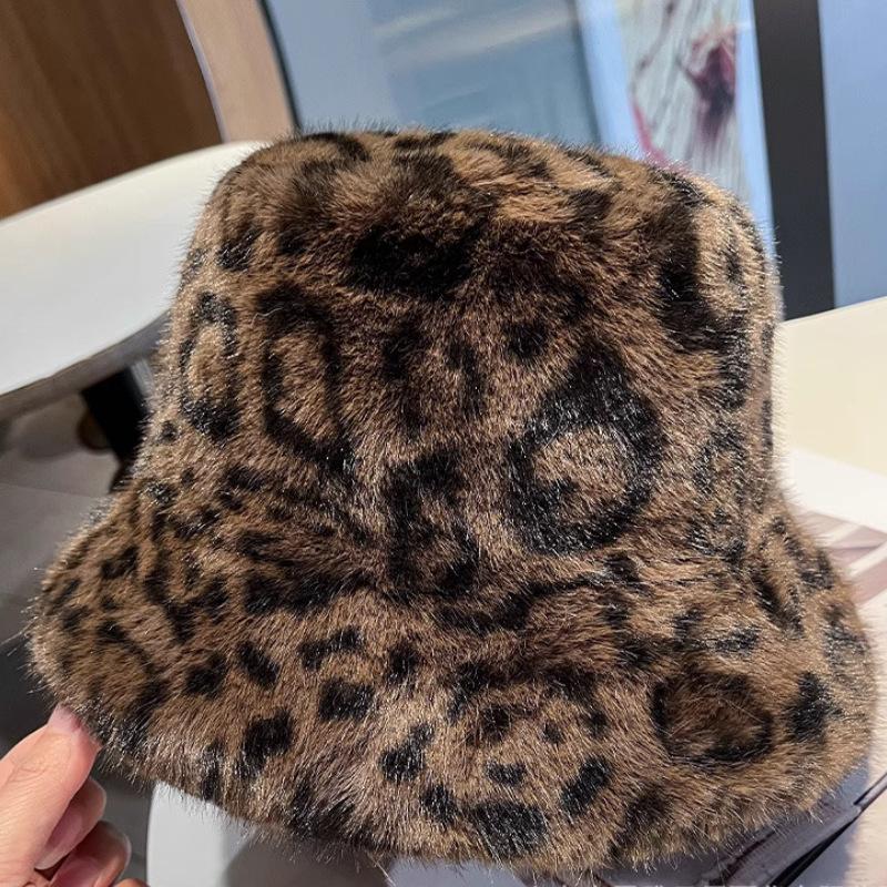 Plush Mongolian hat women's autumn and winter cold and windproof cute warm basin hat imitation fur bucket hat ear protection Internet celebrity hat