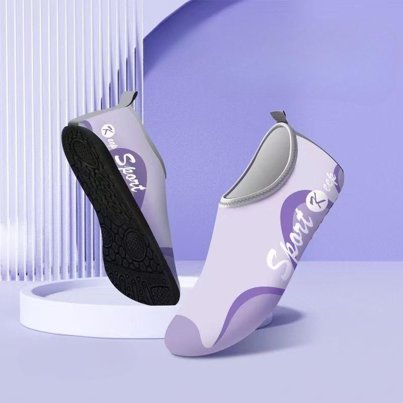 Wasserschuhe für Damen Herren Schnelltrocknend Wasserschuhe Schwimm-Strand-Outfits Barfuß-Yoga-Trainingskleidung Sport Pool Camping Wandern Surfschuhe für Erwachsene Jugendliche