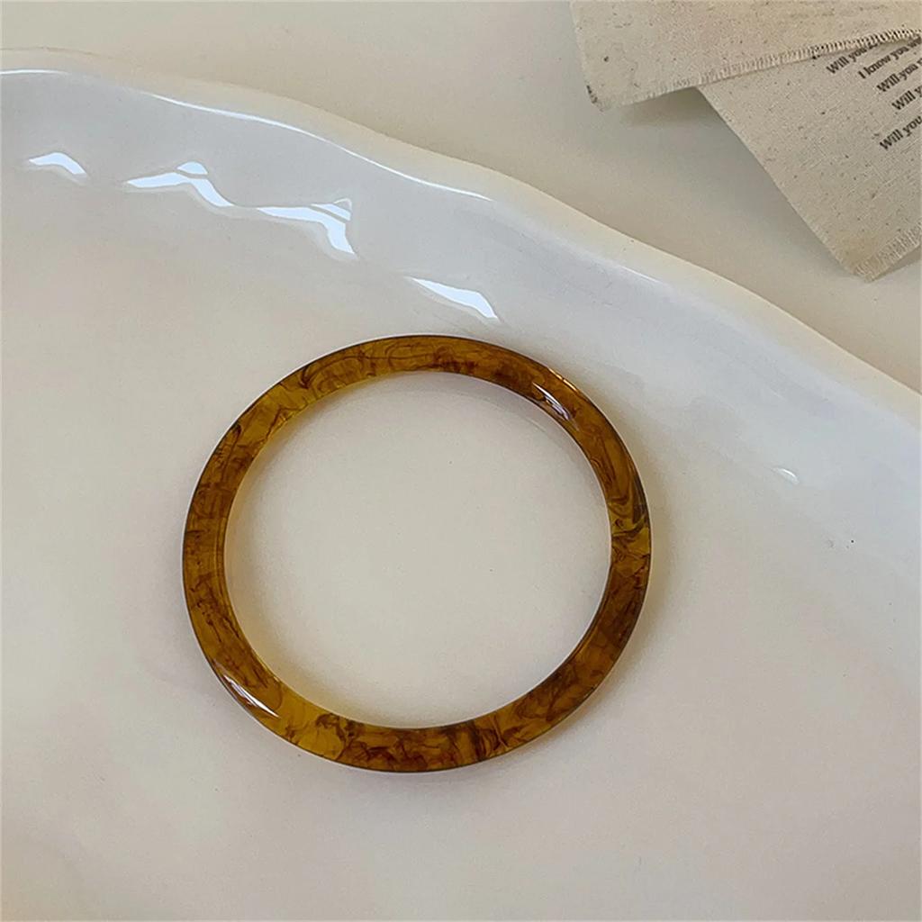 Y2k Acrylic Wide Edge Bracelet Europe American Exaggerated Retro Hand Ring Jewelry Accessories Minority Design Hip Hop Bangle