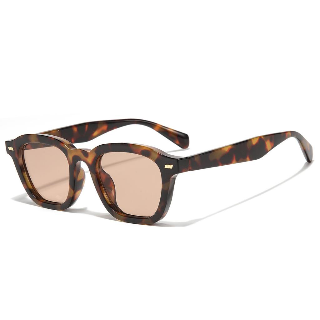 Ins Popular Vintage Square Jelly Color Rivets Men Sunglasses Trending Fashion Gradient Shades UV400 Women Luxury Sun Glasses