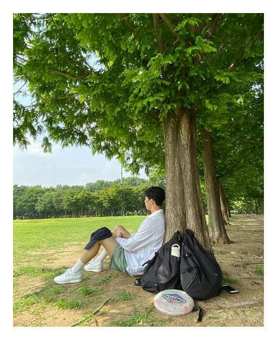 Japanese Streetwear Nylon Crossbody Bag – Sporty, Casual, Multipurpose Shoulder Bag for Men and Students